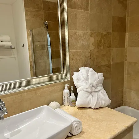 Hotel Angelussi Salon-de-Provence
